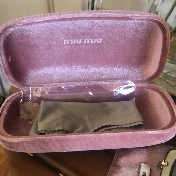 Miu Miu MU 07OS 52mm Sunglasses - Picture 4 of 8